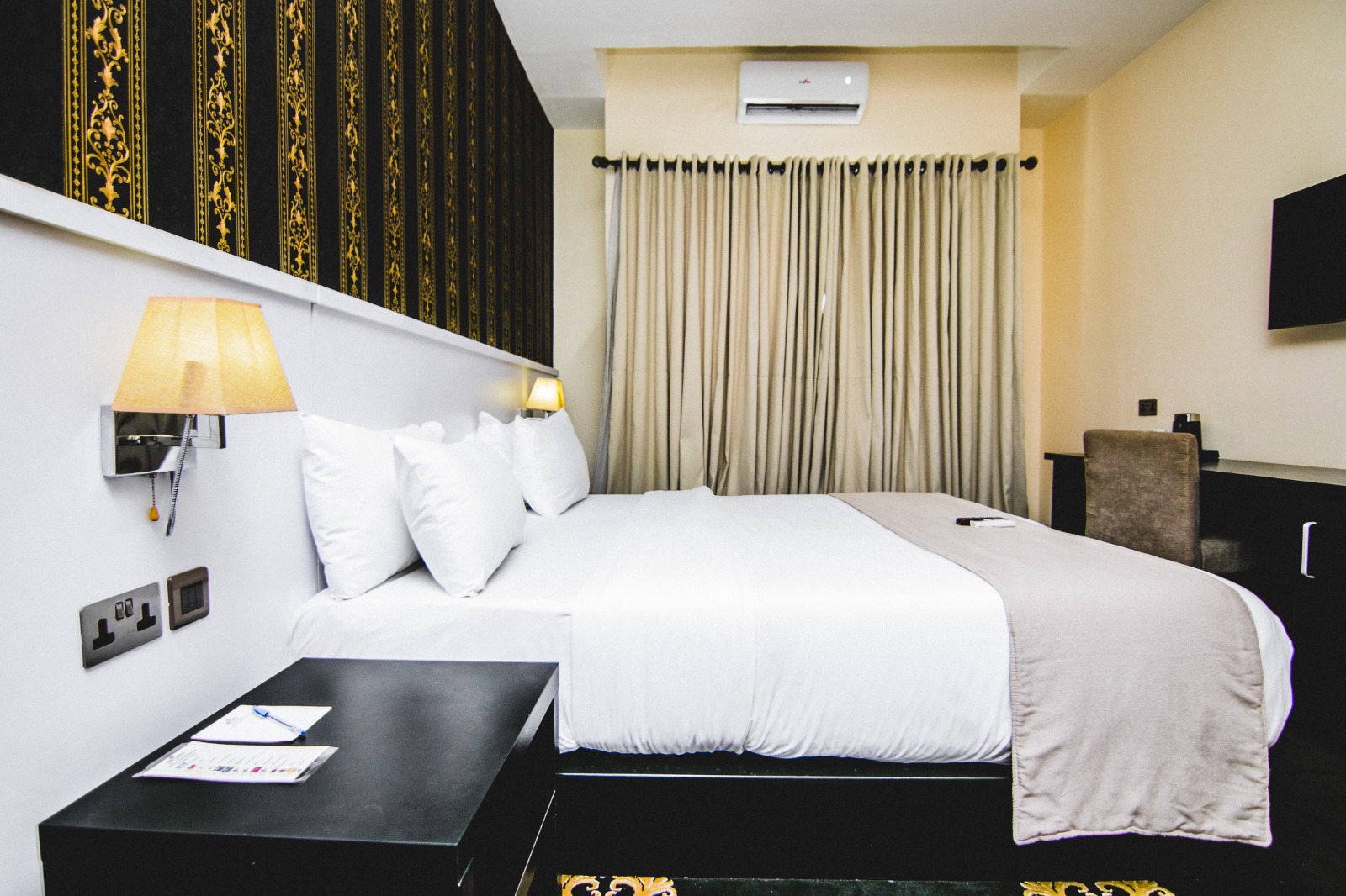 A picture of Diplomatic Suite