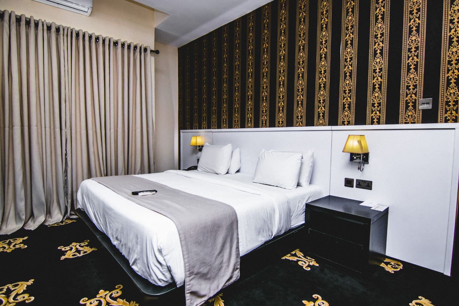 A picture of Executive Suite